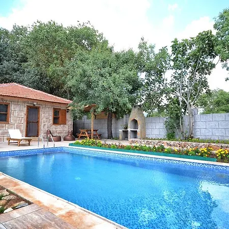 Villa Han Villa *
