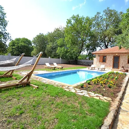 Villa Villa Han